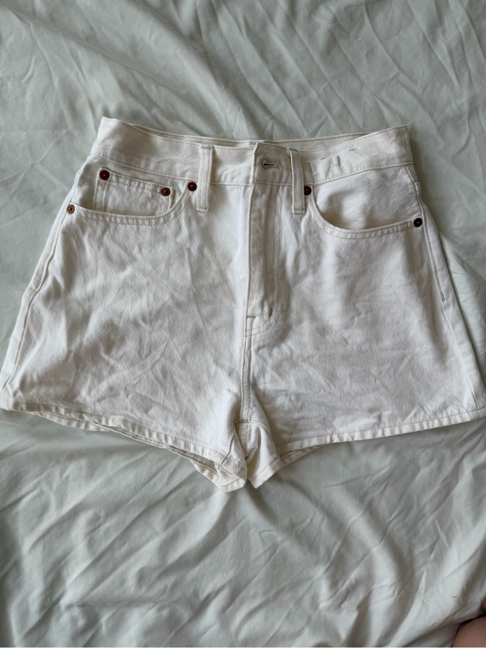 Madewell White The Mom Jean Short - 25